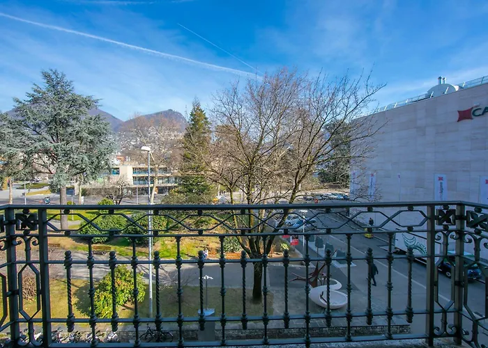 Little - Happy アパート